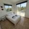Villa Coralia Gardens 1km From Coral Bay Beach