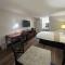 Motel 6 Raleigh, NC – Downtown South