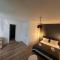 Neva Apartments & Rooms