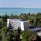 Lelle Hotel