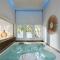 So White Boutique Suites