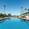 So White Boutique Suites