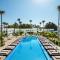 So White Boutique Suites