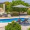 Villa Orange Tree