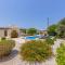 Villa Orange Tree