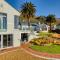 Manor on the Bay Guest House