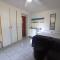 Wooden Townhouse close to Ramsgate Beach Basisha