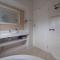 Wooden Townhouse close to Ramsgate Beach Basisha