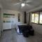 Wooden Townhouse close to Ramsgate Beach Basisha