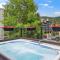 Lift House Lodge, Pet Friendly, Premium Studio Condo