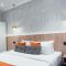Luxury One-Bedroom Apt at The Signature Near Airport