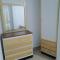1B studio 2beds air conditioned basement114 green beach