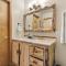 225 6th Avenue 4