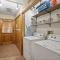 225 6th Avenue 4