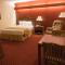 Shepherd Mountain Inn & Suites - Pilot Knob