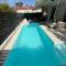 M RESIDENCE