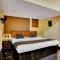 Super Hotel O Golden Suites