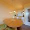 Apartment 512