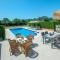 Owl Booking Villa Marvil - Exclusive Holidays