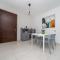 Central Luxurious 2 bedroom flat