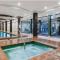 1 Bedroom Apartment with City Skyline Views