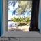 bungalow vue lagon 180 degré, la maison bleue