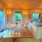 Hartland Hideaway Lodge