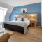 Beach Hotel I Kloeg Collection