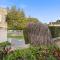 Central Sorrento Living by Ready Set Stay