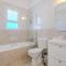 Villa Ronika - Holidays in Coral Bay
