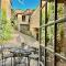 La Petite Maison- Fairytale Stay in Village Center