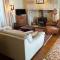 La Petite Maison- Fairytale Stay in Village Center