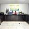 Microtel Inn & Suites by Wyndham Tuscaloosa East