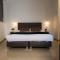 Johnny Hotel