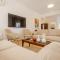 Villa Ronika - Holidays in Coral Bay