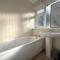 3bed house Brighouse - working professionals welcome FREE parking & WI-FI