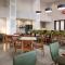 Hampton Inn and Suites La Crosse Downtown