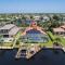 Cape Serenity- Luxury Waterfront Villa with Kayaks