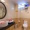 Hanoi House Hotel & Travel
