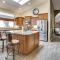 Spacious Scottsdale Home Pool and Covered Patio