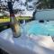 Keer Side Lodge, Luxury lodge with private hot tub at Pine Lake Resort