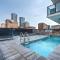 Elegant, Comfy & Sophisticated MetroLux Downtown Suite