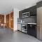 Elegant, Comfy & Sophisticated MetroLux Downtown Suite
