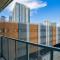Homey 1BD - Central Downtown - Gym, Pool, Parking