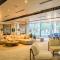 Homey 1BD - Central Downtown - Gym, Pool, Parking