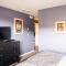 Choice Condo - Walk to Gondola - Sleeps 7!