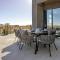Gatsby by Fieldtrip Modern Luxury with Infinity Pool Game Room