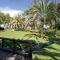 Beachside Luxury Apartment in Puerto Banus - Club Playas del Duque