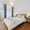 The Stylish Courtyard, Near CBD & Airport, Garage