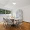 The Stylish Courtyard, Near CBD & Airport, Garage